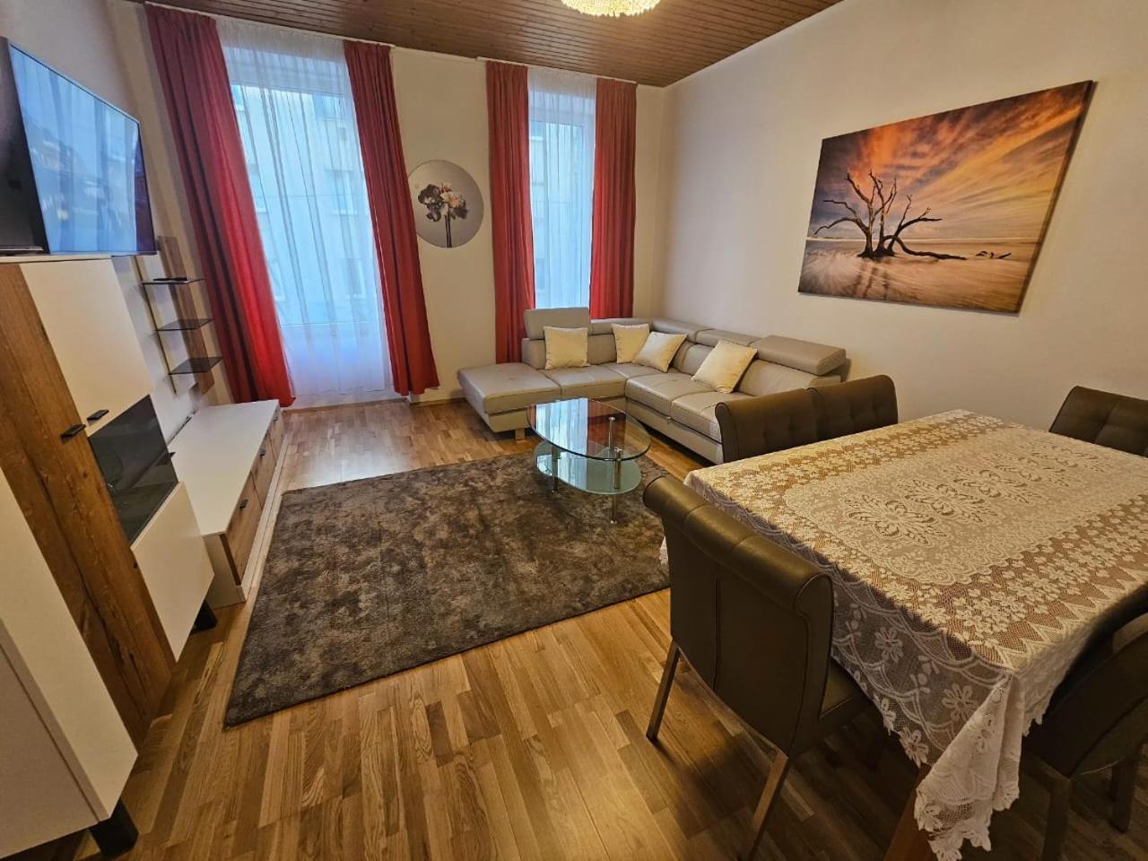 Mozart Apartments Wien Ngoại thất bức ảnh